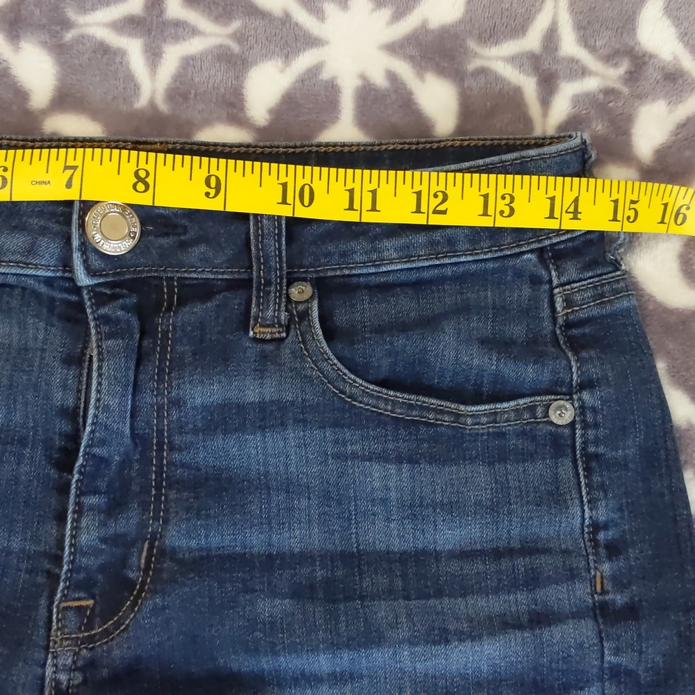 AE Jean Shorts size 8 - Picture 4 of 7
